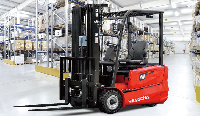 叉車蓄電池正確加水方式，你做對了嗎？